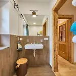 Edt Apartment *